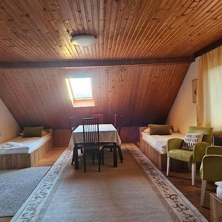 Family Apartment With Garden Sarajevo Exteriör bild