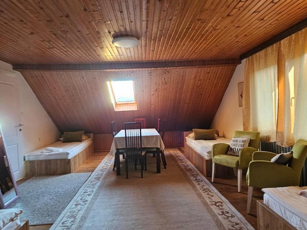 Family Apartment With Garden Sarajevo Exteriör bild